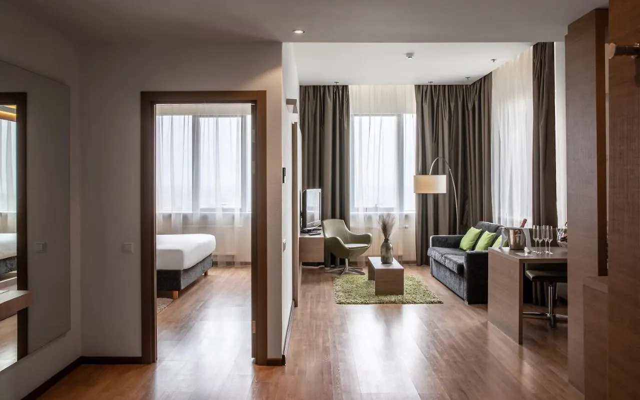 Ramada Encore Kijów 4*,