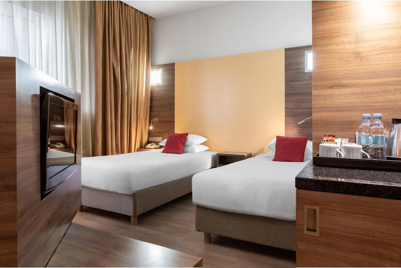 Hotel Ramada Encore Kijów