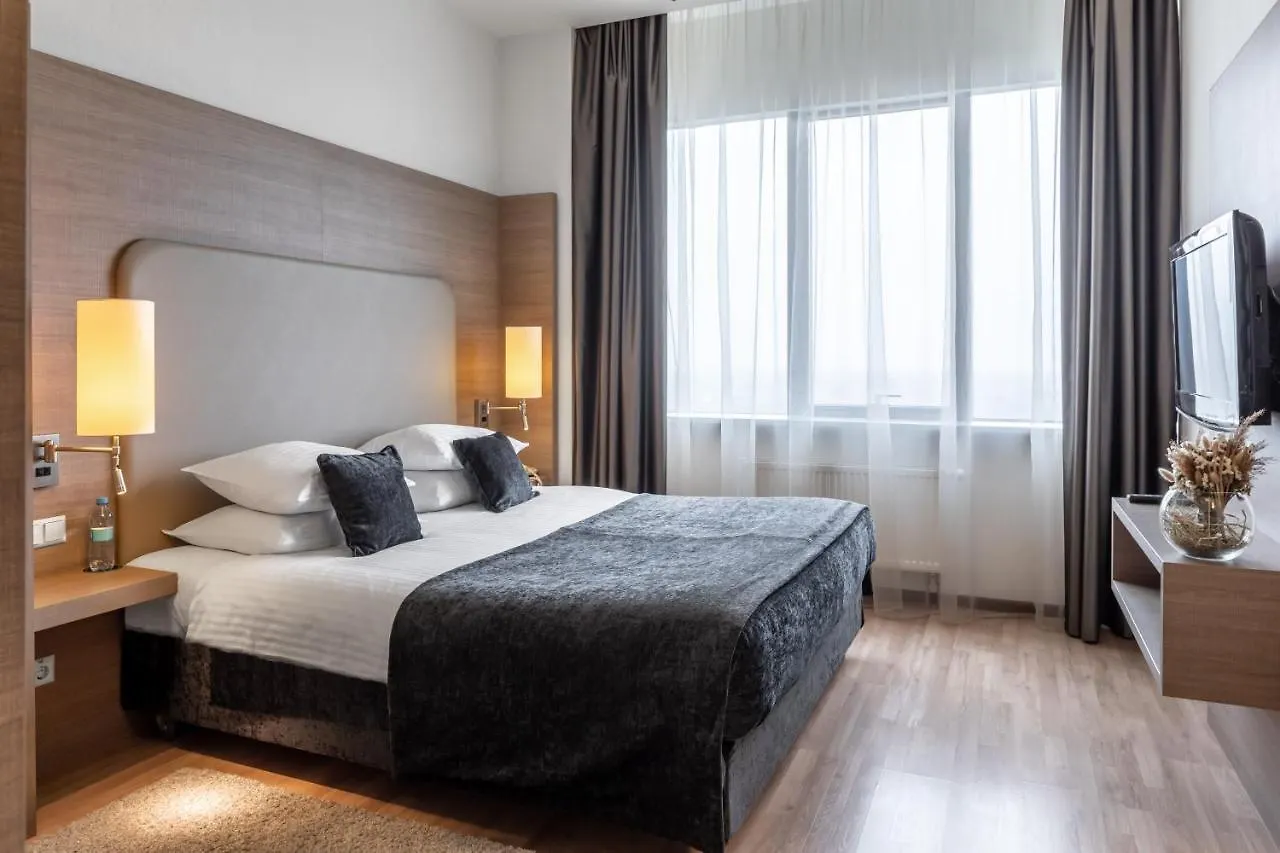 **** Hotel Ramada Encore Kijów Ukraina