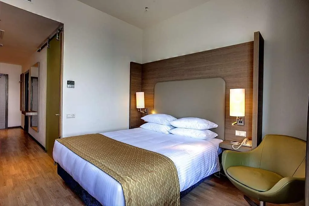 Hotel Ramada Encore Kijów